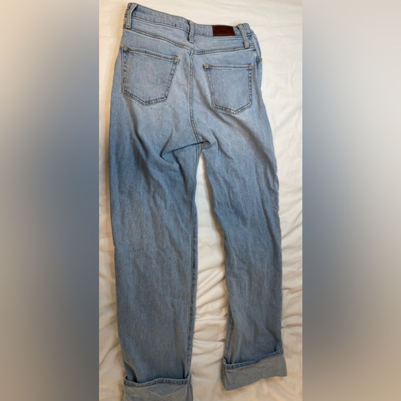 High rise light blue hollister dad jeans with cuff at the bottom size 25 - Picture 2 of 4